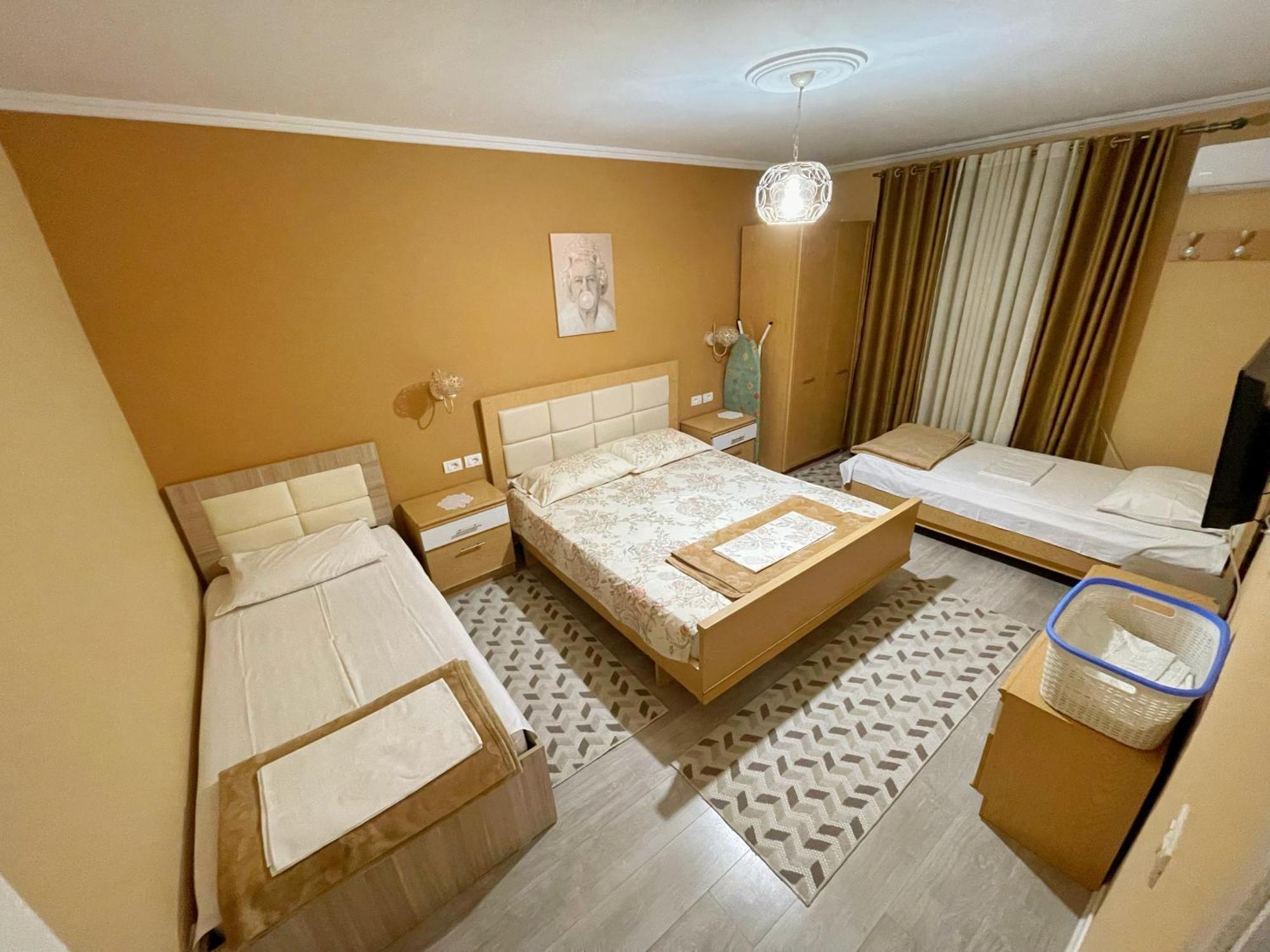 Elite Apartments Korce Buitenkant foto