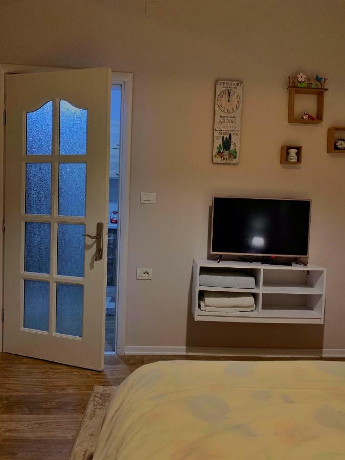 Elite Apartments Korce Buitenkant foto